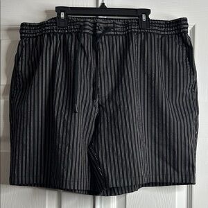 Topman Black and White Striped Men's Shorts 40